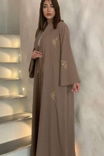 Folic Triangle Abaya