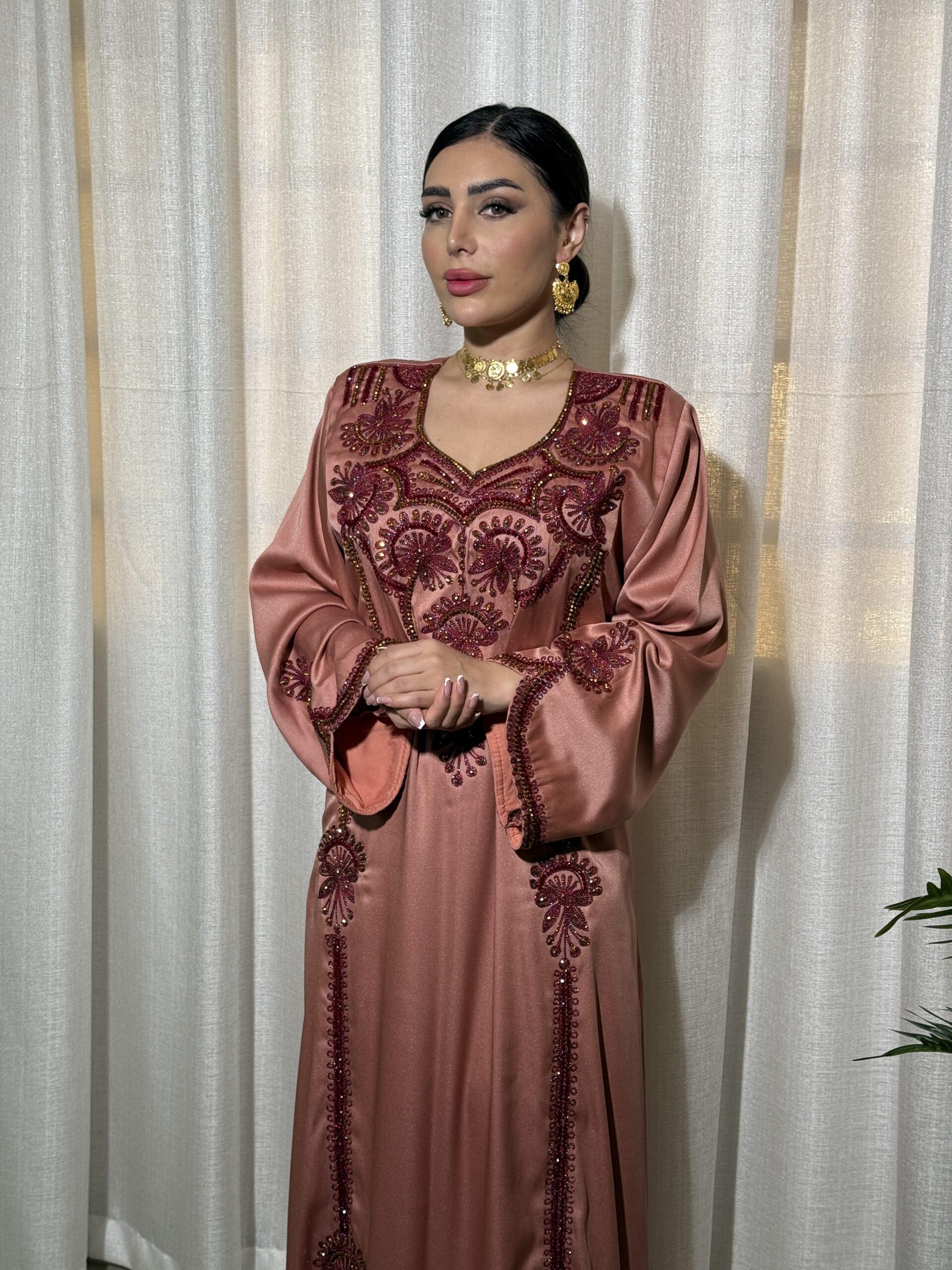 Trad Red Jalabeya