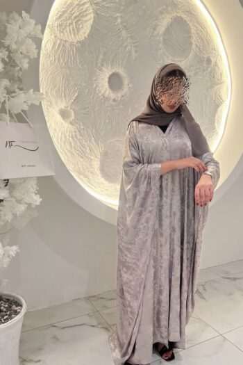 Laser-Cut Bahraini Abaya