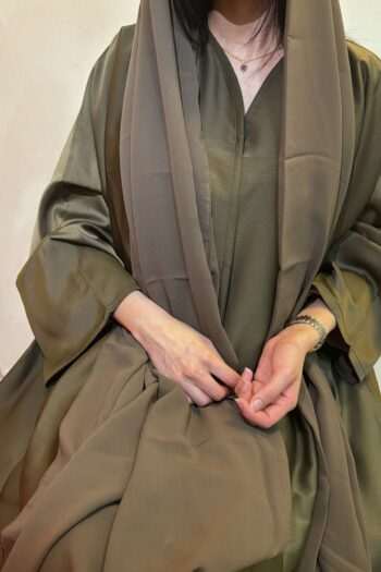 M05 Abaya